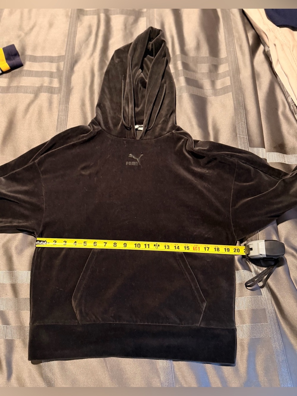 Puma Velour Hoodie Black Athletic Apparel- Women size MEDIUM